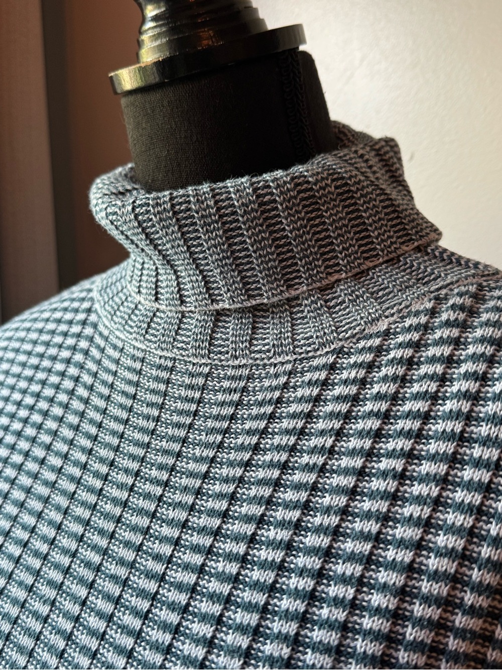 Calvin Klein green striped Ribbed Turtleneck Sweater small - Picture 2 of 7